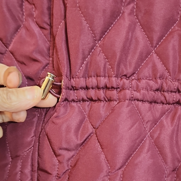 Croft & Barrow Burgundy Quilted Vest - Picture 4 of 4